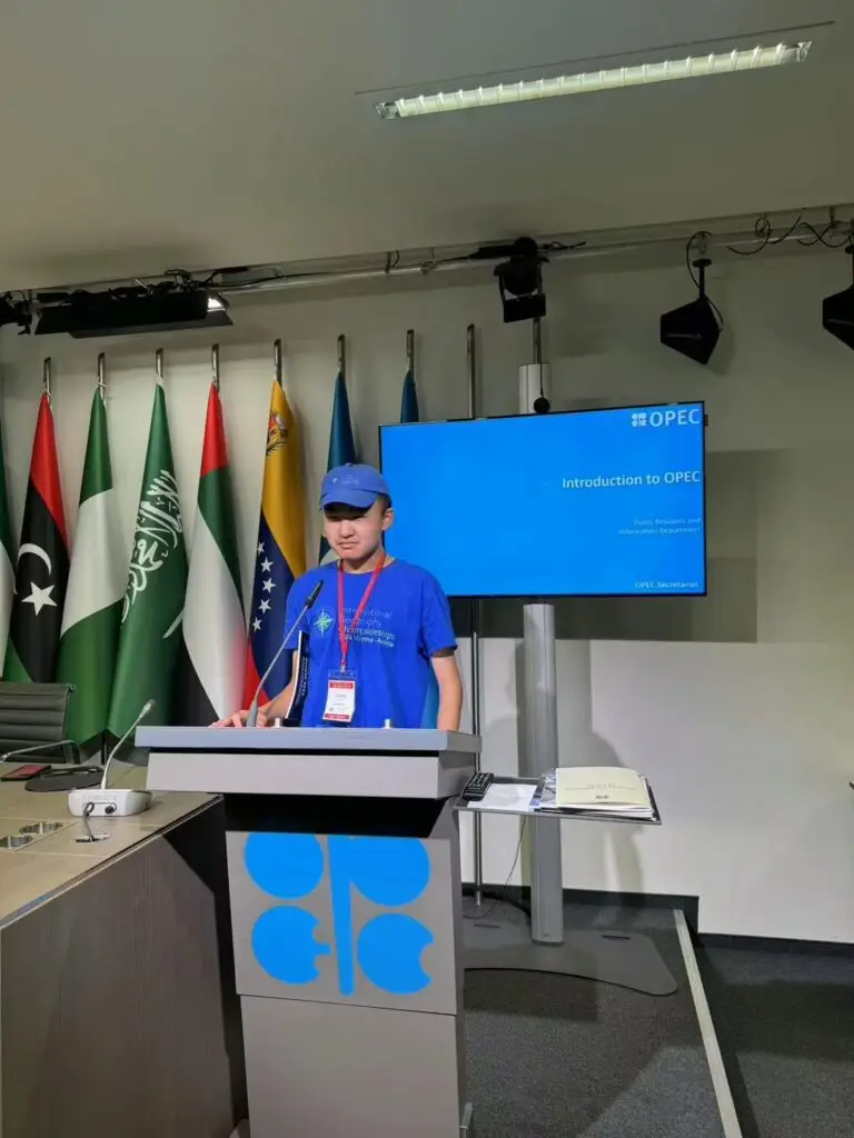 dbb211d10627cb4959e8c97352530ac9